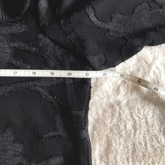 ANTHROPOLOGIE Marizia Textured Buttondown - Picture 8 of 9